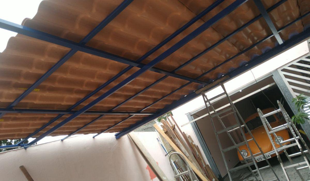 Telhas de PVC vantagens e desvantagens: o guia completo para sua obra 2 Desvantagens e vantagens das telhas de PVC