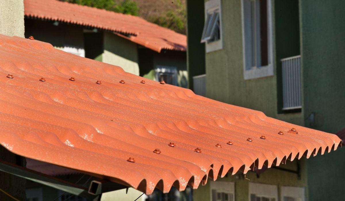 Qual é a melhor telha para telhado: guia completo para escolher com segurança e eficiência 2 Melhor telha de PVC para telhado