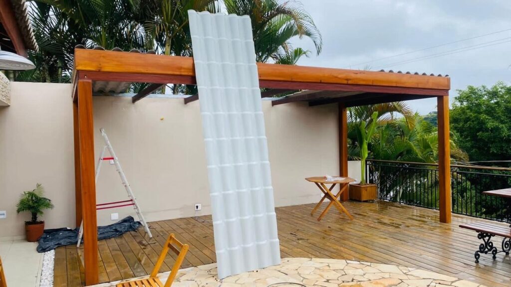 Obra limpa com materiais de PVC
